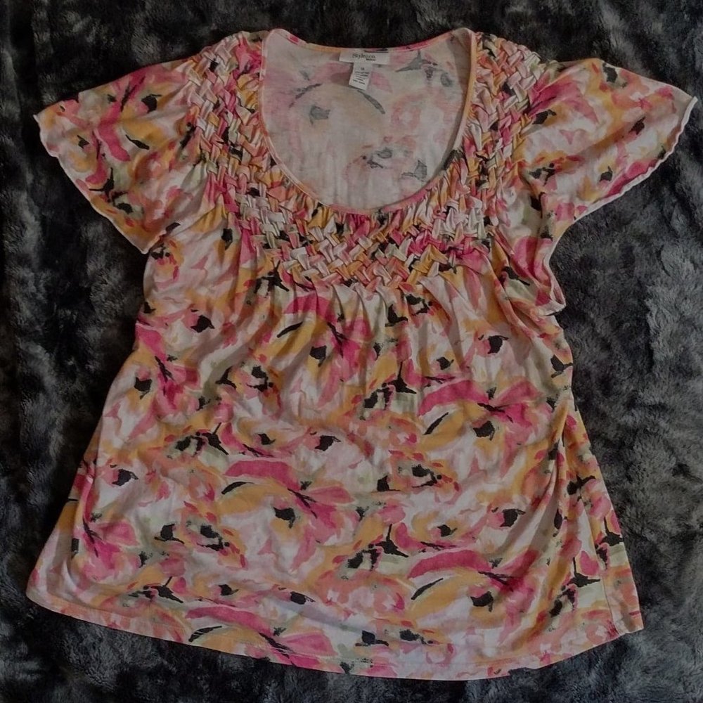 1X Style & Co. short sleeve watercolor top - Picture 4 of 4